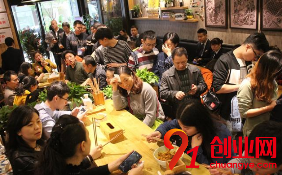 下崗工人自主創業當老板，如今已年入百萬