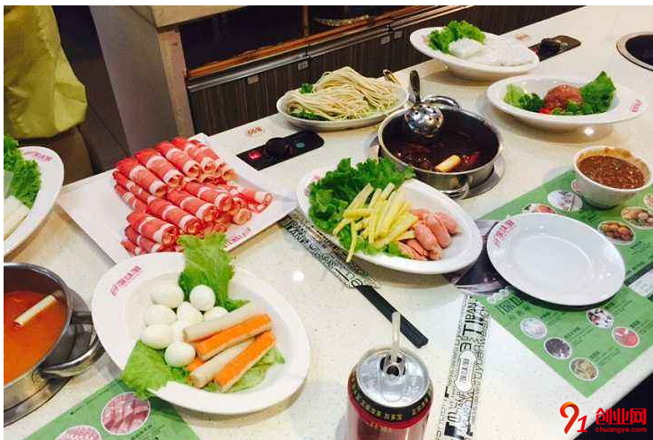 開一家40平米源味小火鍋店至少準備5.3萬資金
