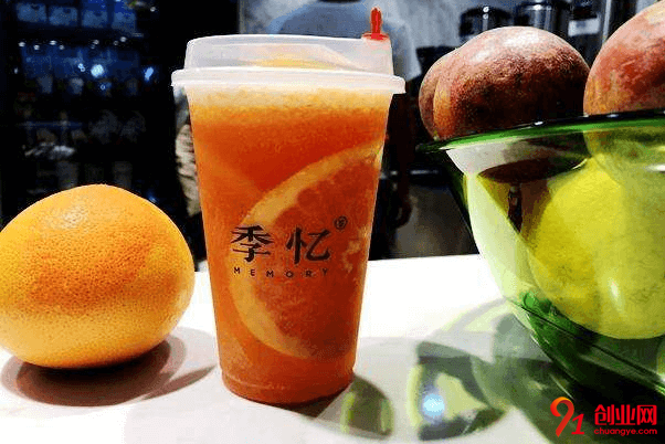 季憶奶茶如何加盟？一年的管理費是多少？