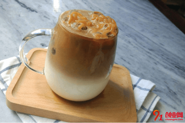 加盟龐志欽奶茶一年能賺多少？加盟年總投資是多少？
