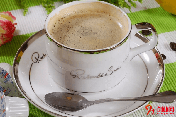 藍(lán)山咖啡加盟費(fèi)要多少?需要三十萬的啟動(dòng)資金