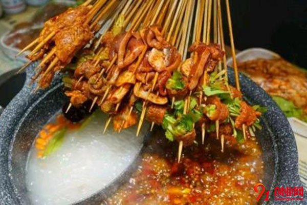 在成都開一家屋頭串串香怎么樣?賺錢嗎?