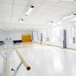 京娃娃學(xué)校