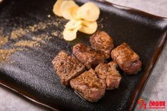 鐵板燒品牌加盟哪家好？名屋鐵板燒怎么樣？