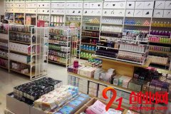 市場上兩元及十元店的暴利模式解析
