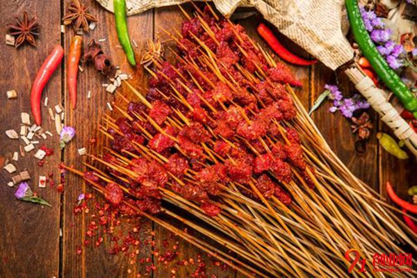 南通小郡肝串串香賺錢嗎?這個項目實現你的致富夢