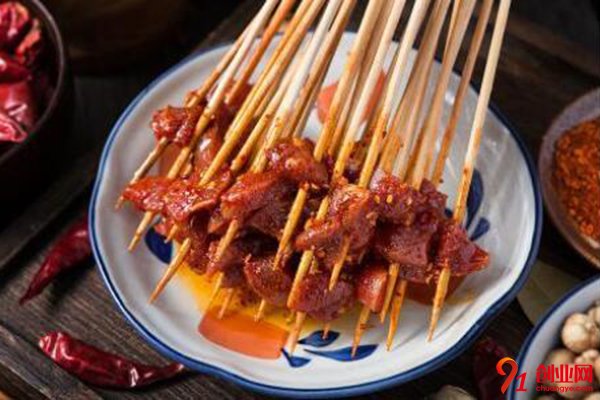讓簽簽飛串串加盟店，用美食吸引你投資