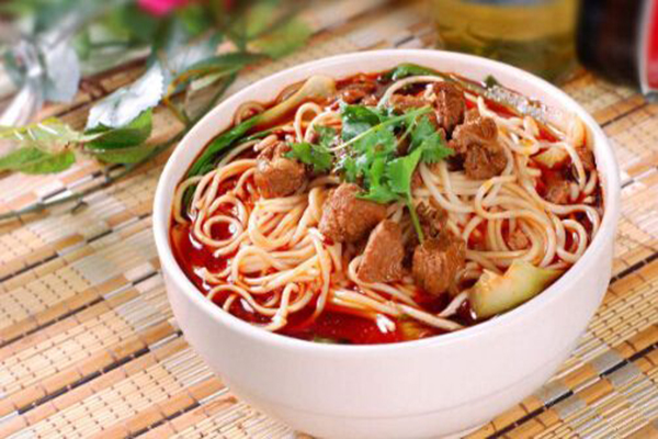 李先生加州牛肉面加盟