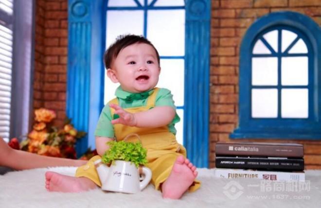 童真100兒童攝影加盟