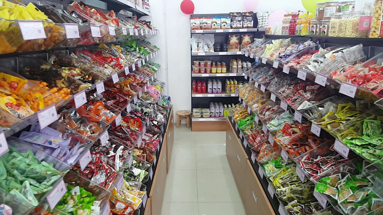 開一家自由自在進(jìn)口食品店大概要多少錢?