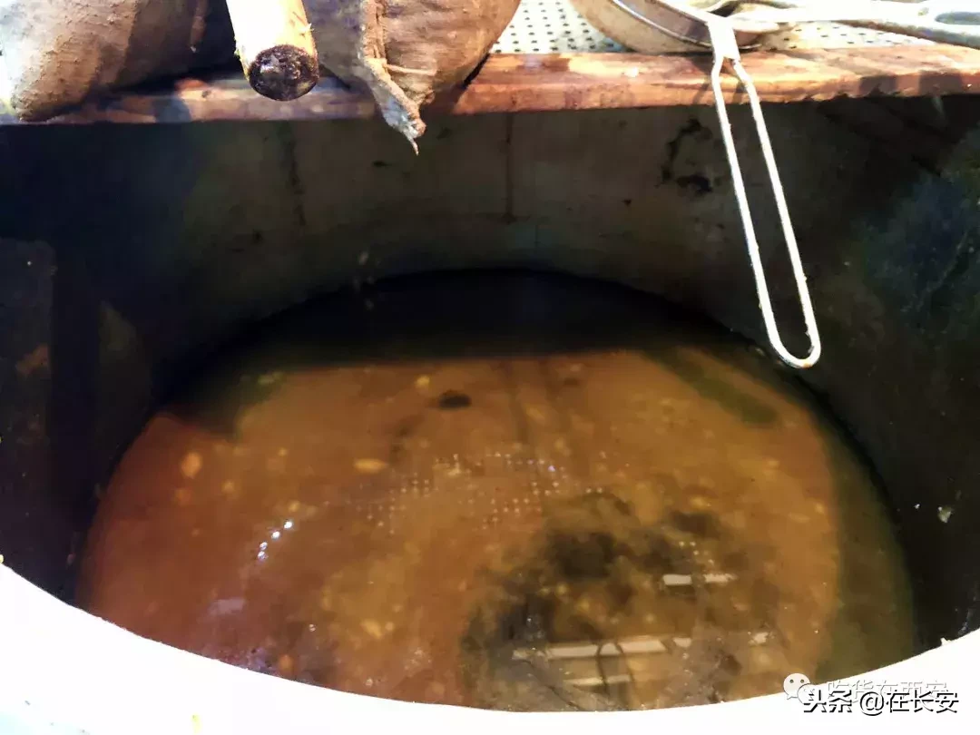 在西安開了快40年的肉夾饃小館，一天賣出400多斤肉！