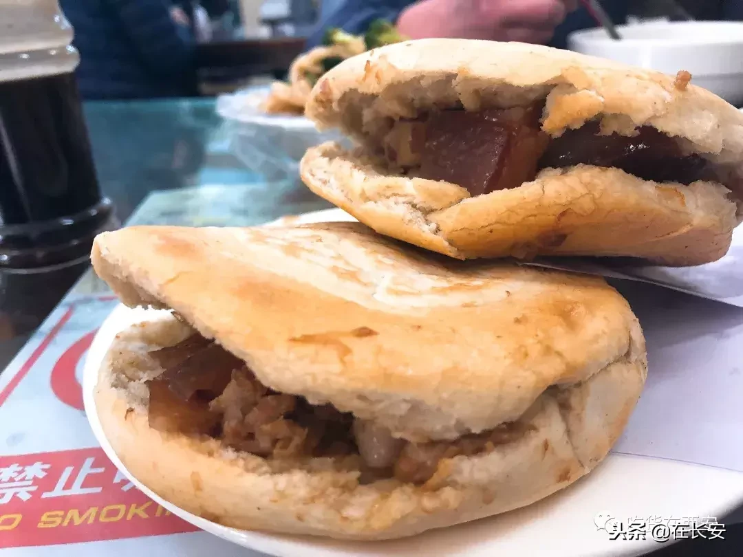 在西安開了快40年的肉夾饃小館，一天賣出400多斤肉！