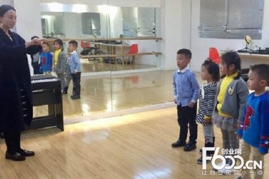 頓斯坦少兒口才