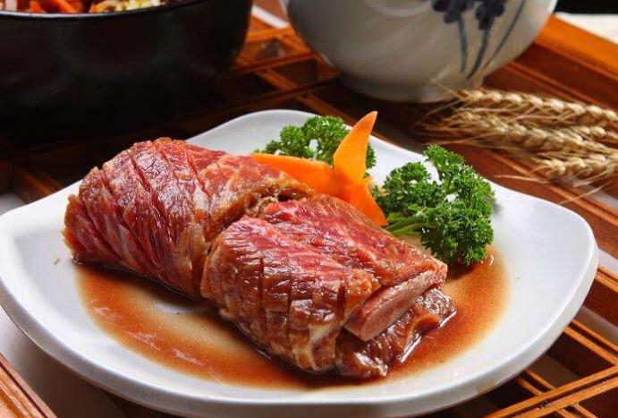 初客牛排加盟費