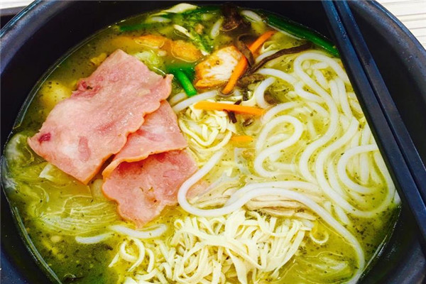 糖巢量販零食加盟