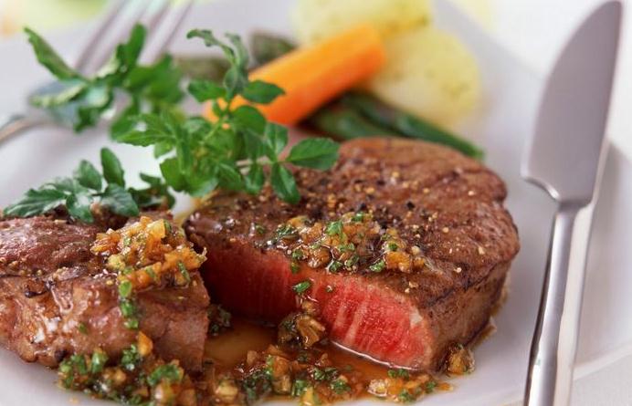 初客牛排加盟費