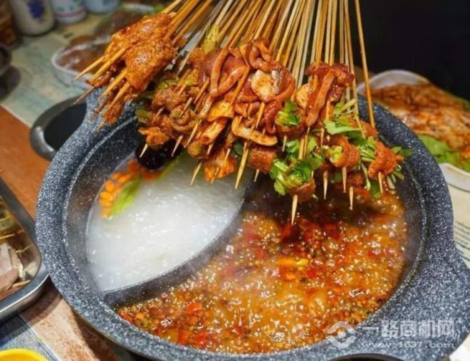 吃鬧熱小郡肝串串香加盟